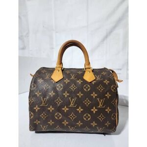 Authentic LOUIS VUITTON Monogram Speedy 25 Brown
